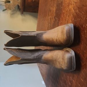 Men's Ariat brown leather boots